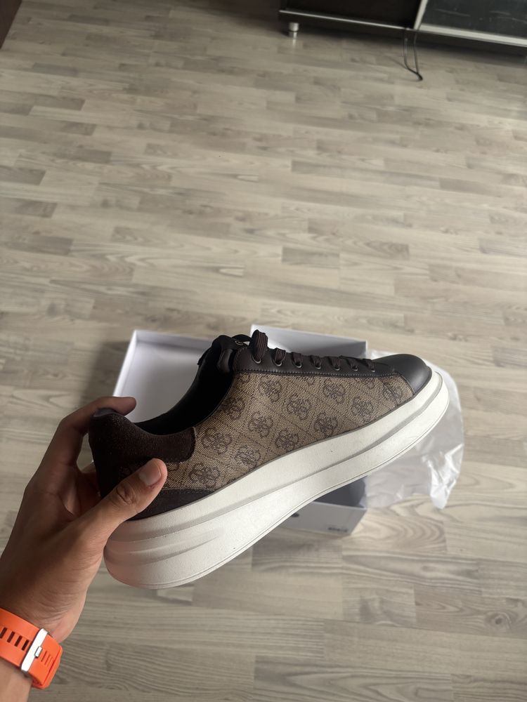 Обувки Guess ОРИГИНАЛНИ !!!