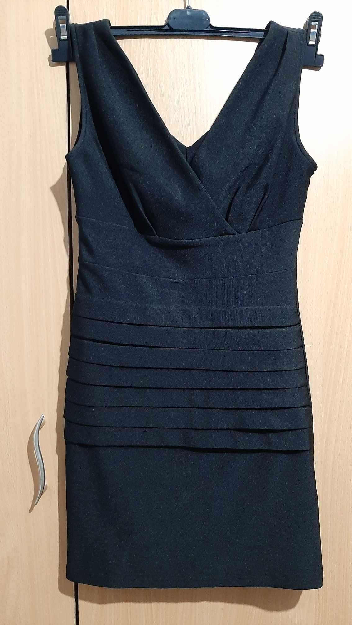 Rochie de seară, mini, culoare neagră, mărimea S.