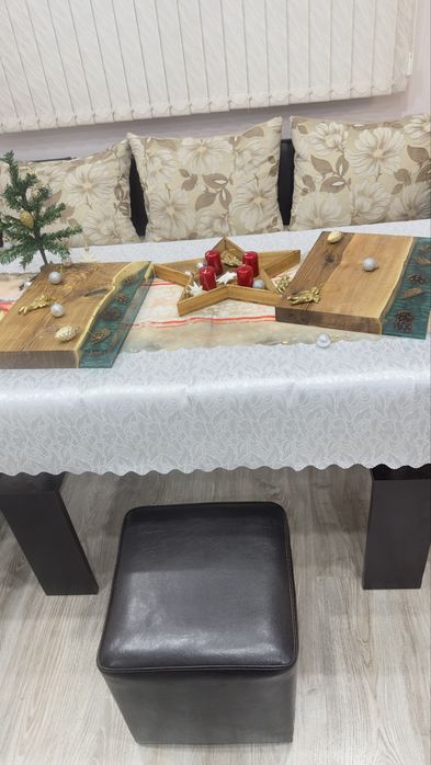 Дъски със епоксидна смола едната е сефора другата орех