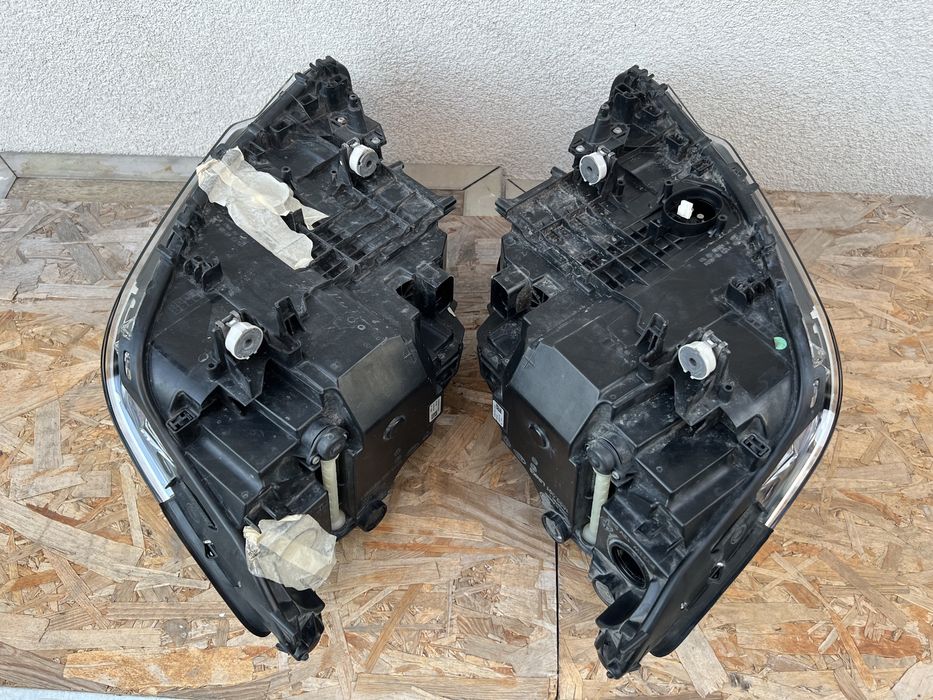 SET Far stanga dreapta BMW Seria5 G30 G31 LED adaptiv cornering