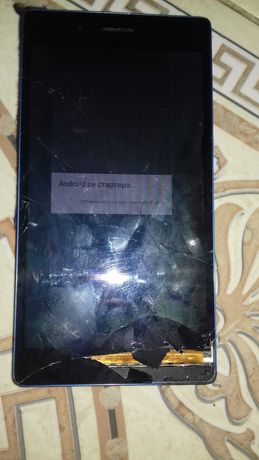 Tablet Lenovo Tab3 7 в добро състояние но иска смяна на екрана