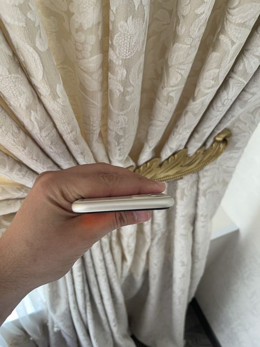 IPhone 11/128Gb - В идеальном состоянии