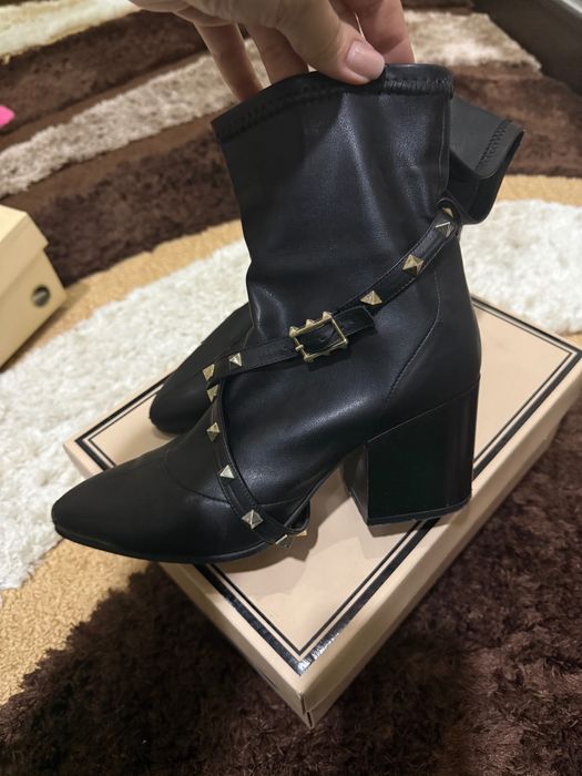 Ботинки ILVI кожаные модные