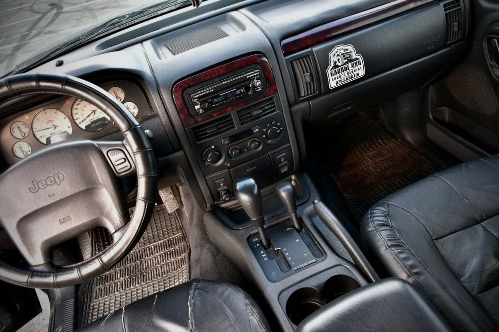 Se vinde jeep grand cherokee