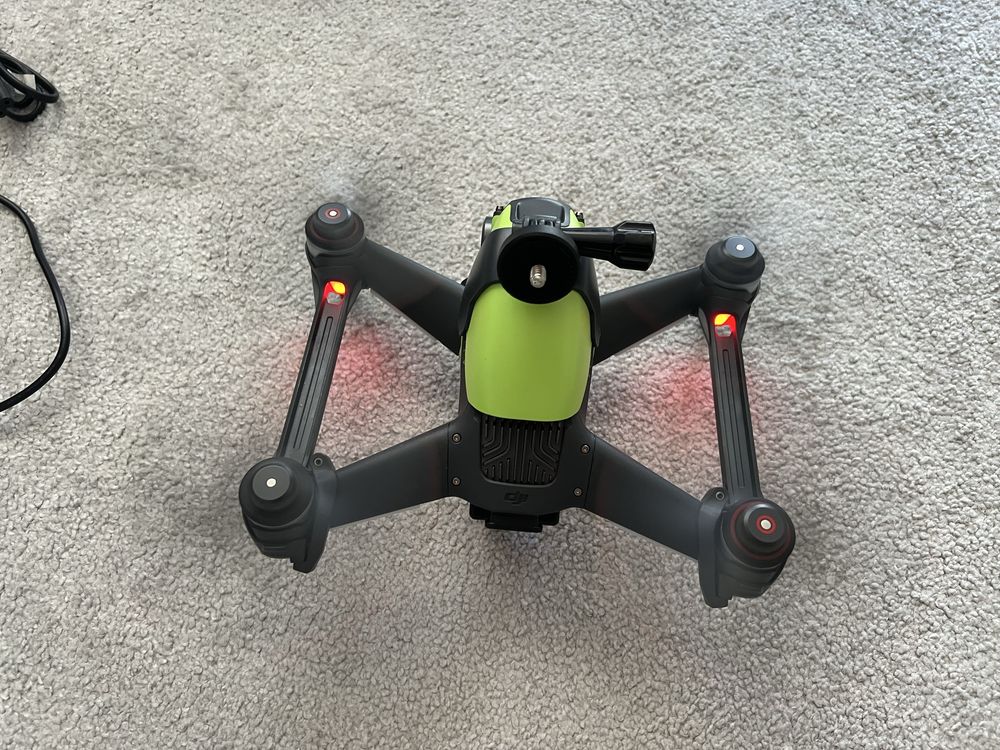 DJI FPV дрон + Fly More кит + комплект филтри + допълнителни аксесоари