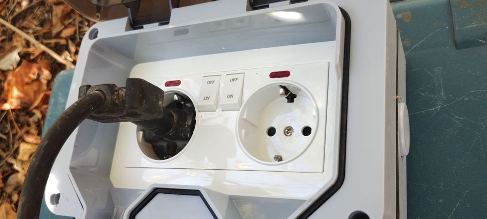 Контакт розетка влагозащитен водозащитен IP66