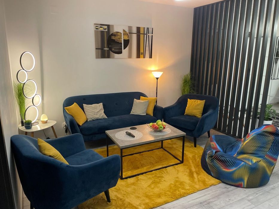 Canapea cu doua fotolii