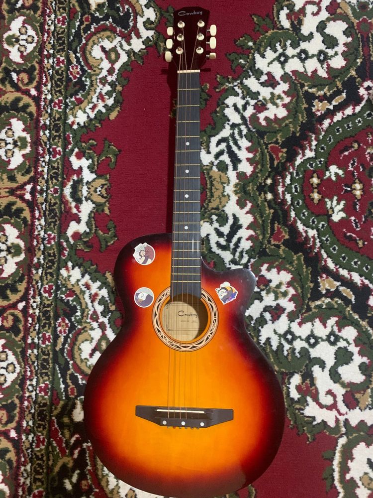 Gitara sotiladi yengide holati