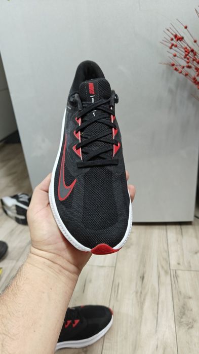 Nike quest 3 Nr 42