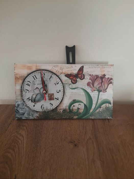 Ceas decorativ de camera