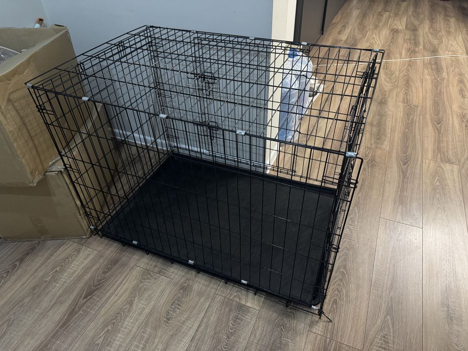 Клетка и амуниция для собак б/у