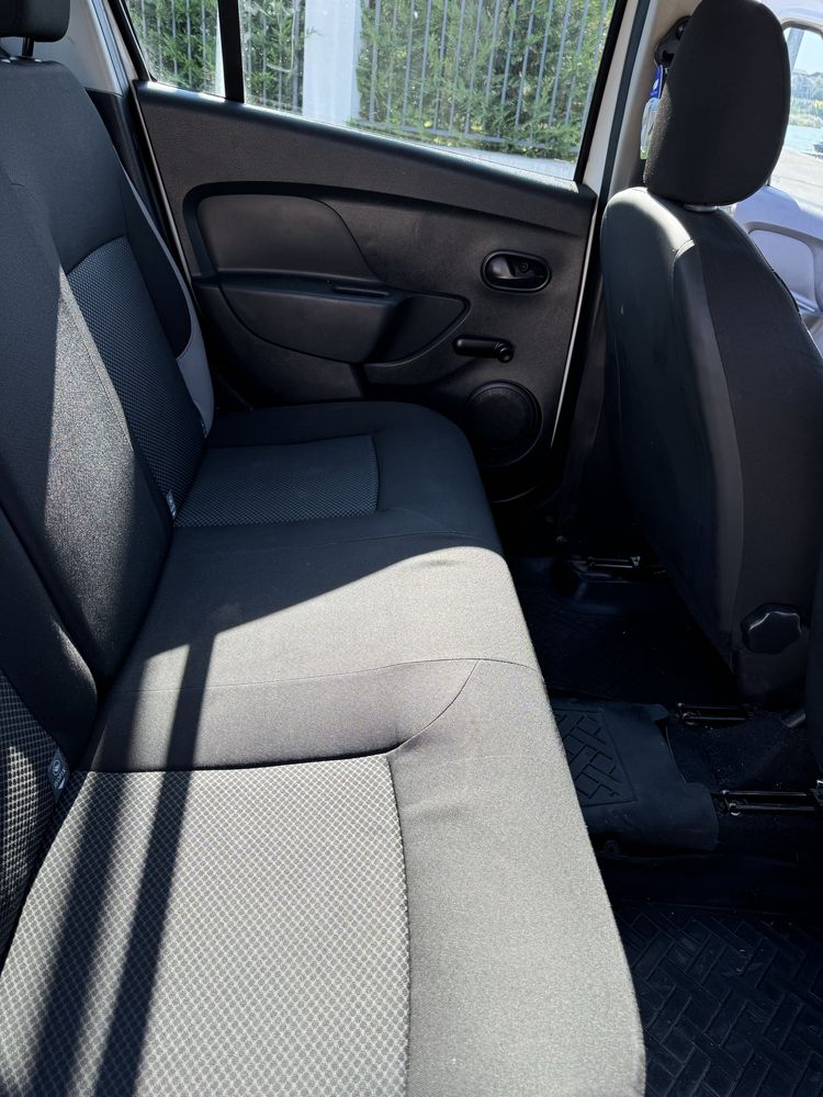 Vand Dacia Logan 2013 1.2 benzina