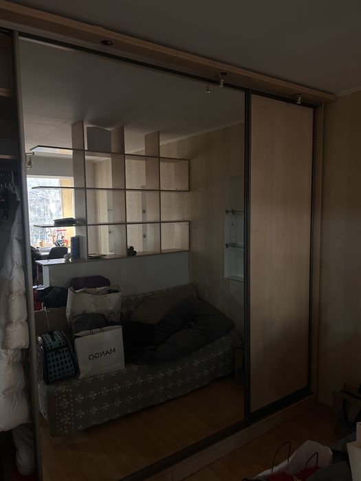 Продам комплект мебели. Б/У. Самовывоз.