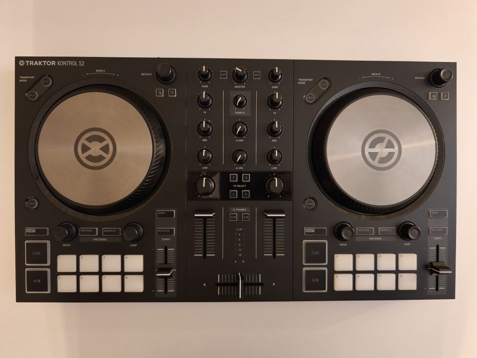 Consola Traktor S2 MK3