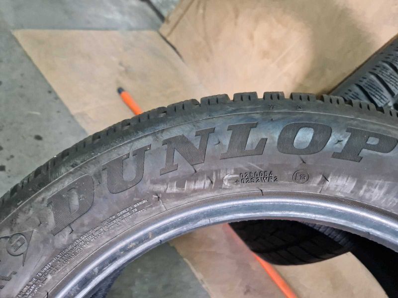 2 Dunlop R17 225/55/ 
зимни гуми DOT3920