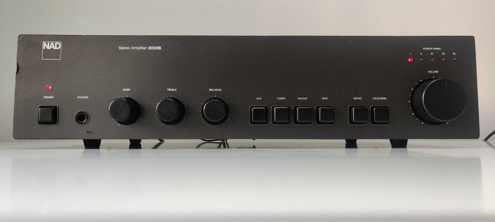 NAD 3020 B amplificator stereo de legenda