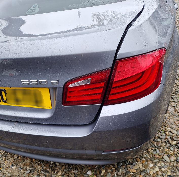 Portbagaj capota spate triple stopuri led bara bmw f10