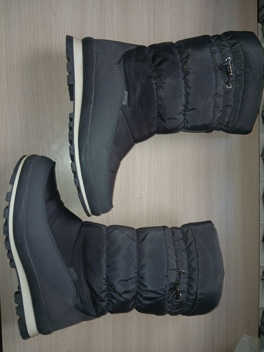 Дутики женские продам 41 размера