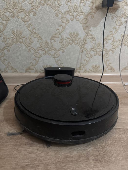 Робот пылесос vacuum Mop P