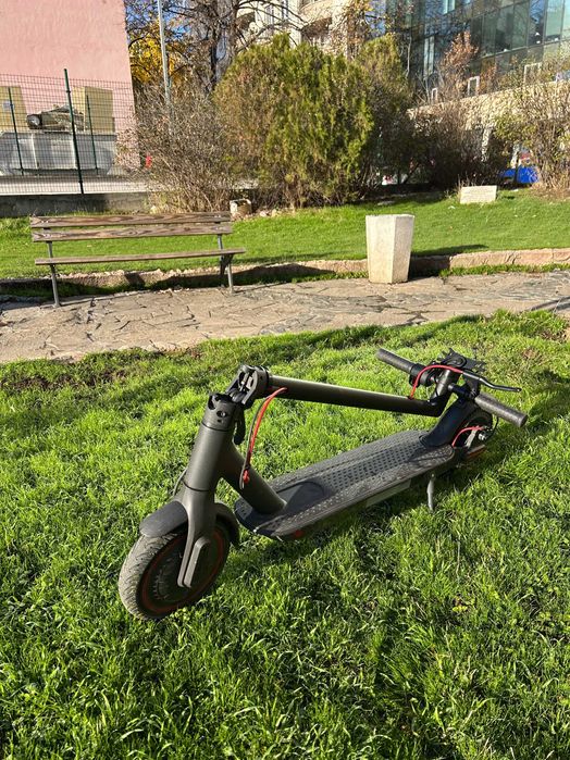 Електрическа тротинетка Xiaomi Mi Electric Scooter Pro