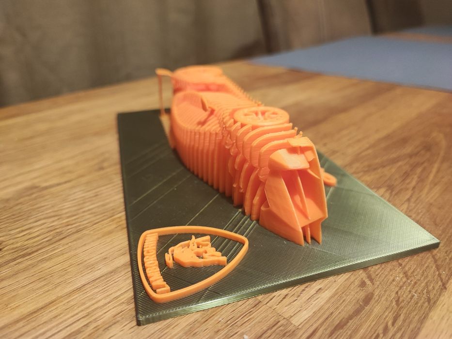 3D принтиран макет на Lamborghini veneno