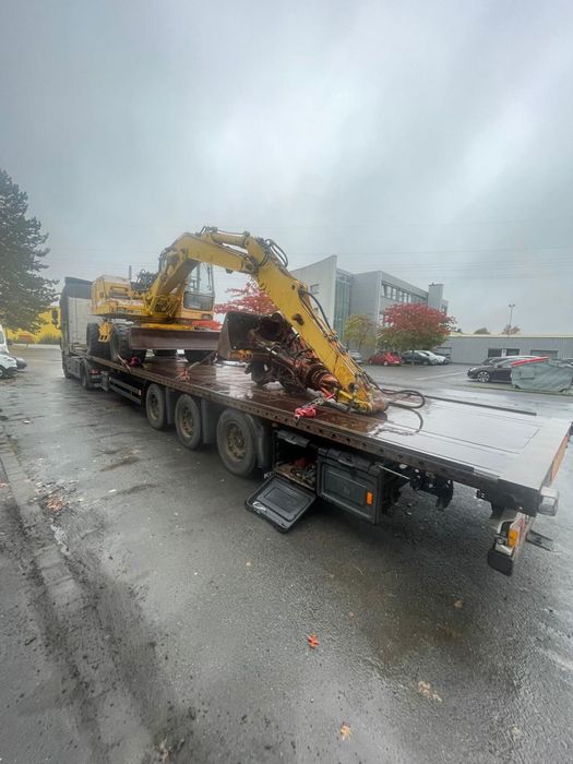 Excavator pe roti LIEBHERR A902