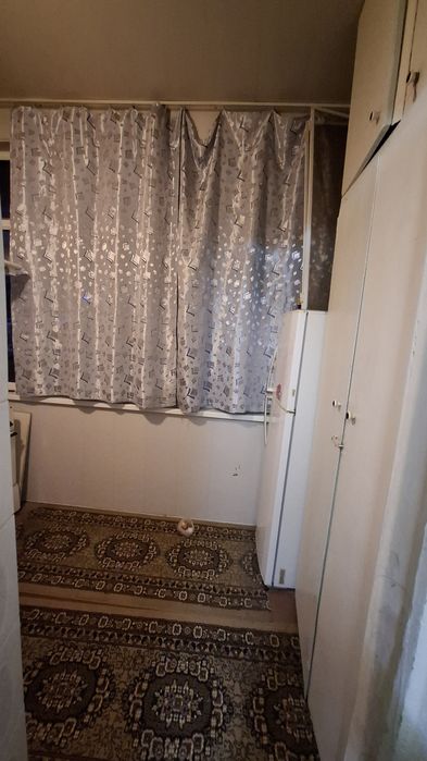 Тезда 6микраёнда 1хона 2этаж квартира сотилади