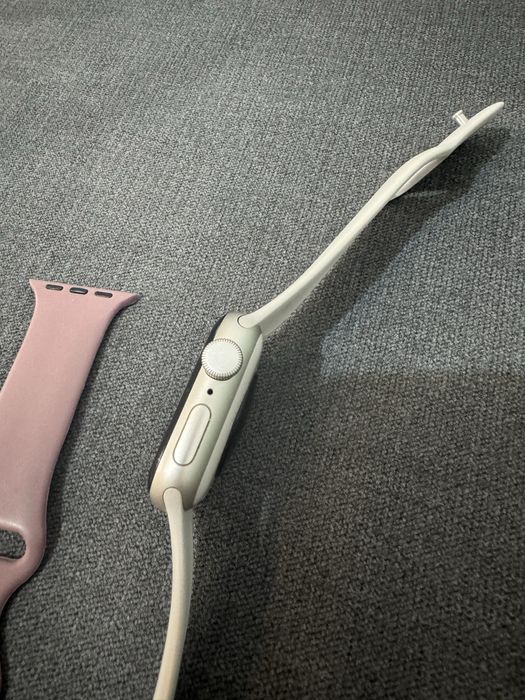 Apple Watch SE (2024) starlight