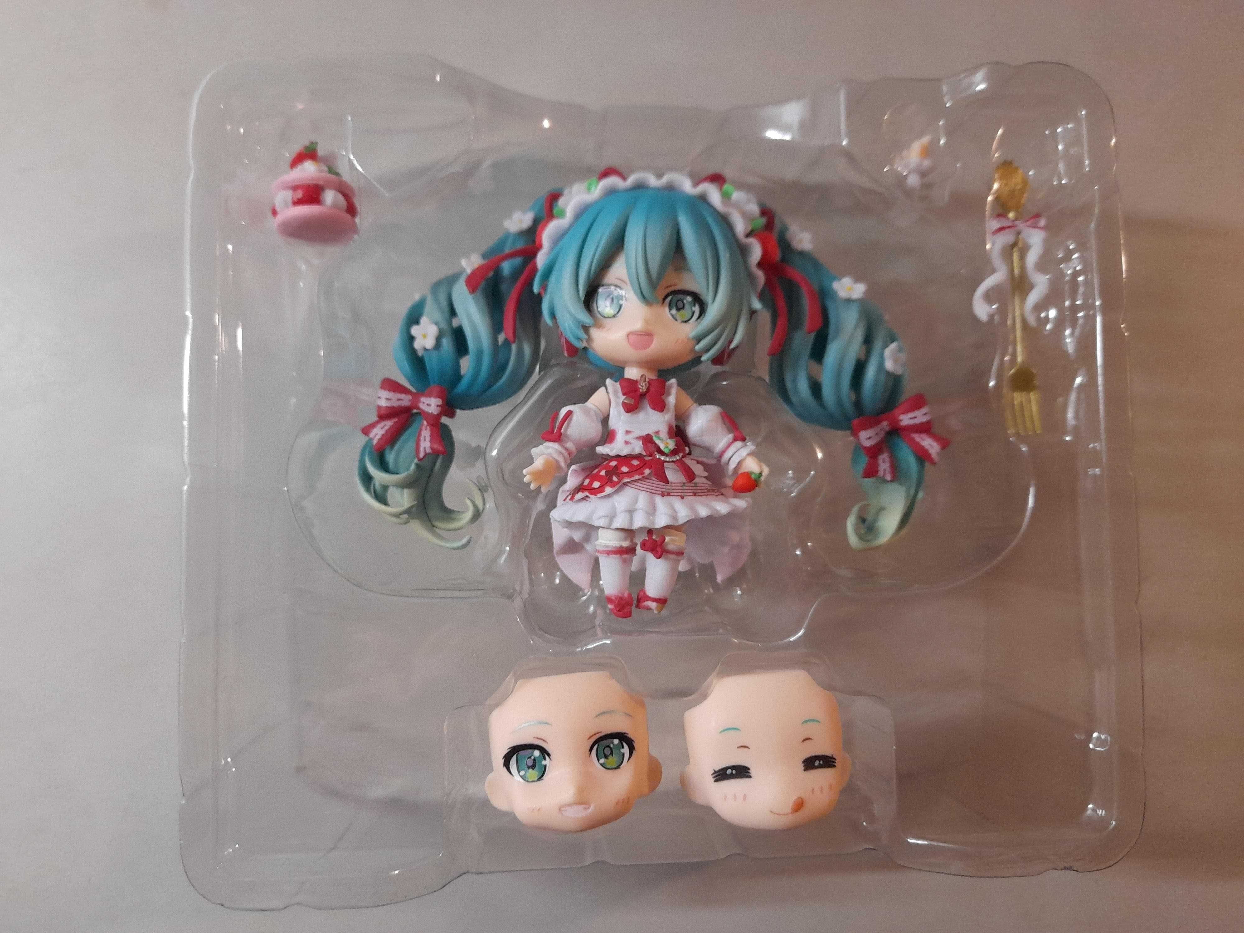Figurina Anime - Hatsune Miku, 15th Anniversary Ver. , Cutie, Accesori