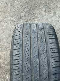 Vand 2 anvelope 225/45/r17 vara