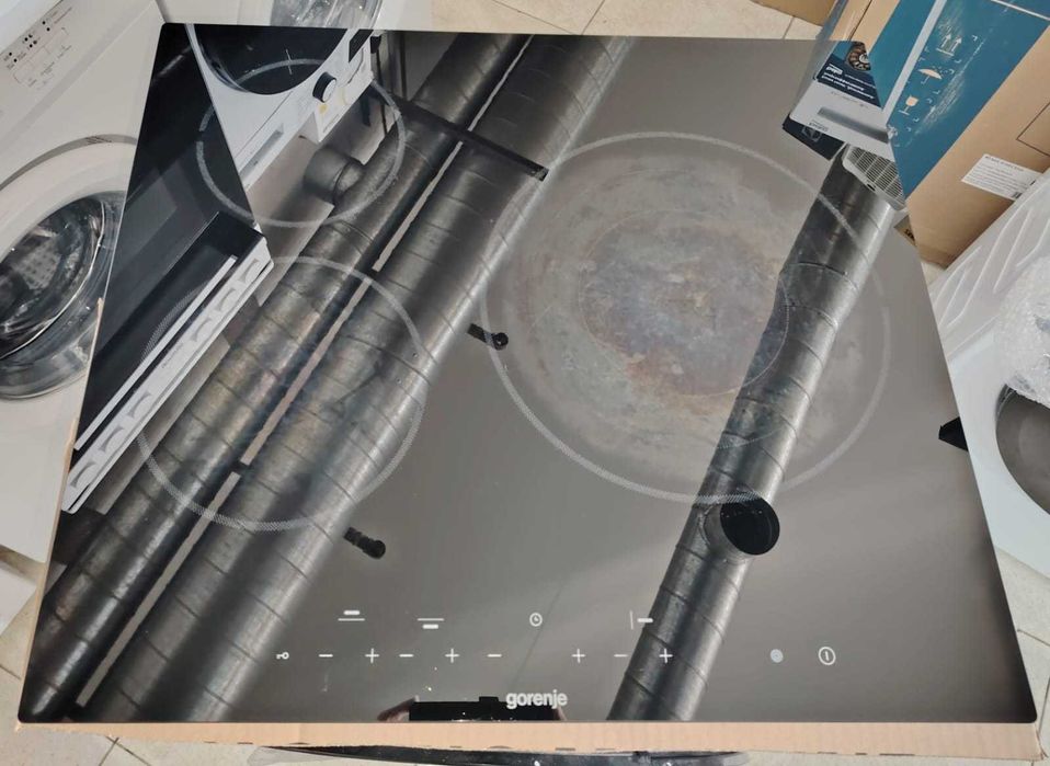 Продам б/у варочную поверхность Gorenje ECT63ASC