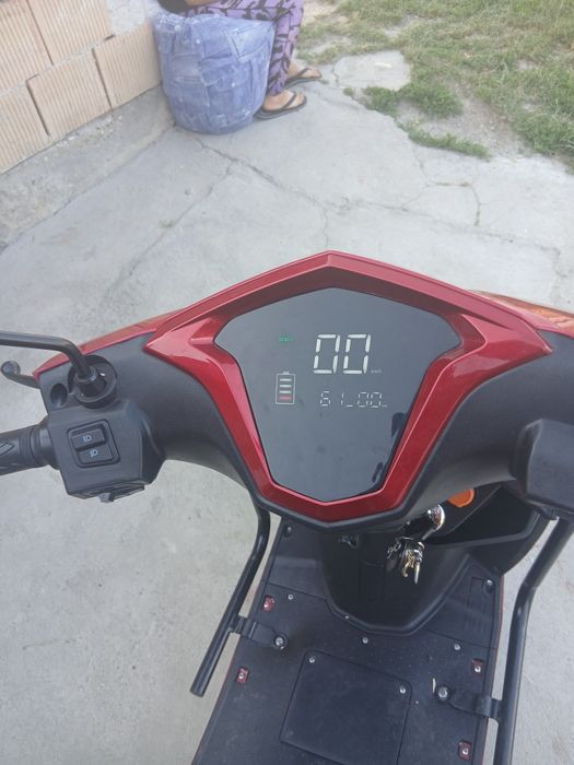 Scuter chilia rdb plus  2024 garanție 2 ani  pret negociabilrecent cum