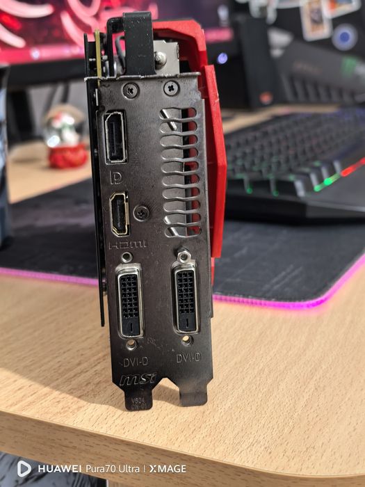 Продавам Видео карта  MSI R9 390x