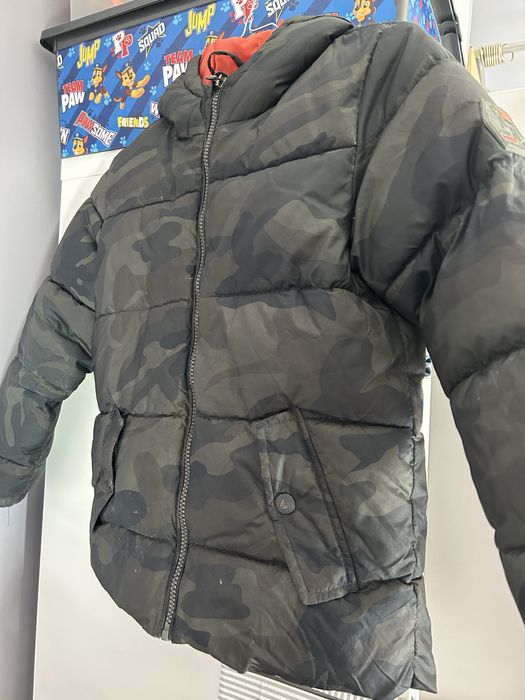 Сет детска пухенка и пухен елек в камуфлажен стил