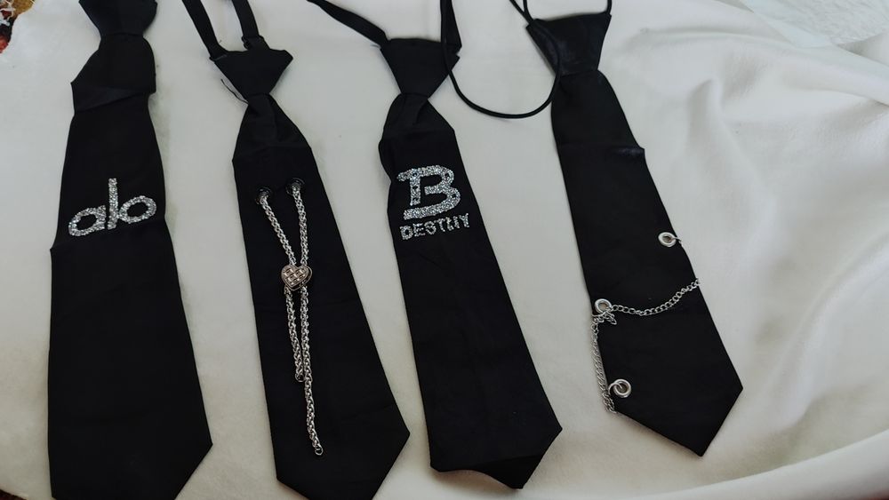 Oʻgʻil va qiz bolalar uchun galstuklar