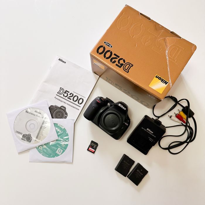 Фотоаппарат Nikon D5200 (Тушка / Body)