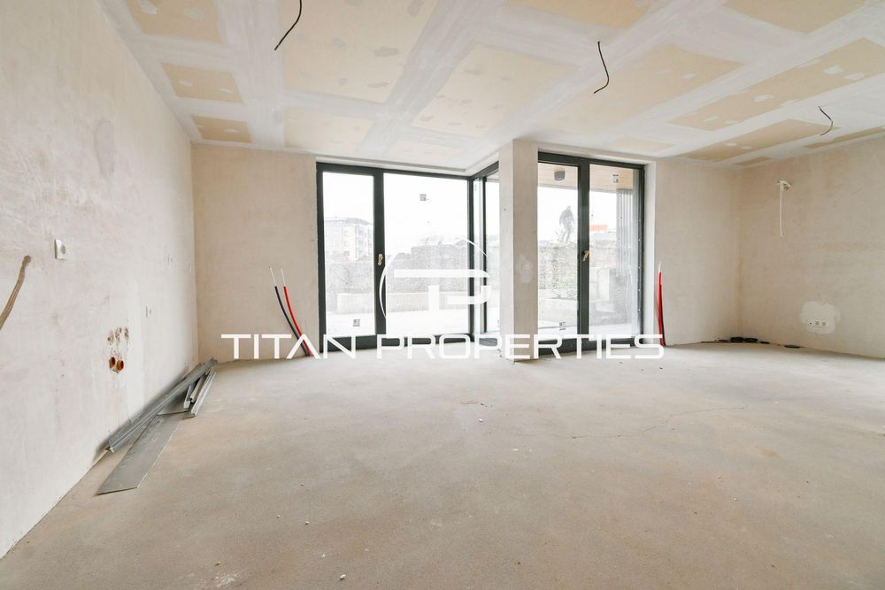 Продава се Тристаен апартамент в София, Витоша - 258 кв.м за 1435 €/кв.м - Снимка #1