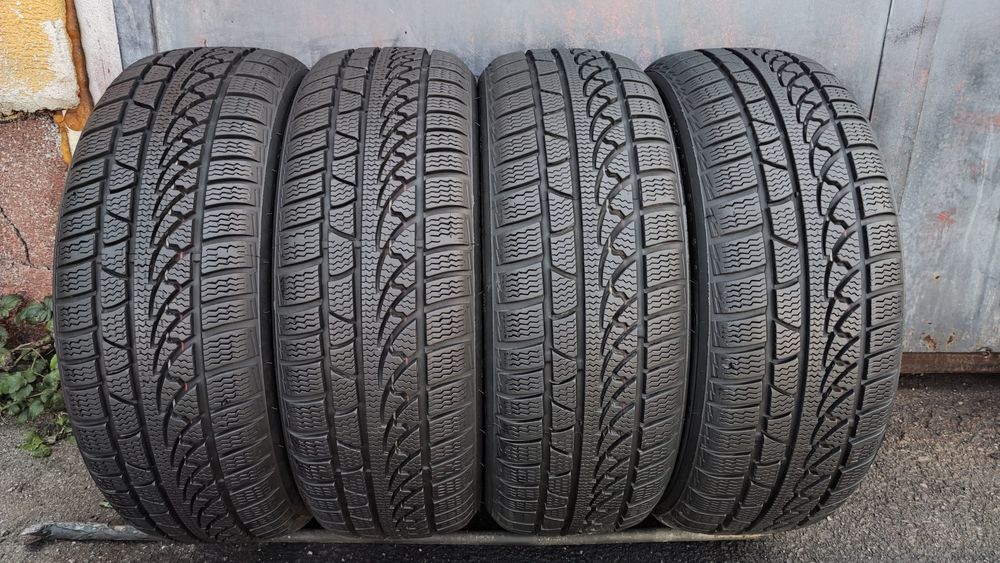 4бр. зимни гуми 195/55/16 Petlas, дот23
dot23
7.63mm
Много добро състо