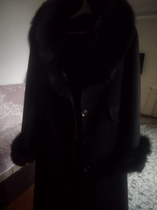 Женское пальто..