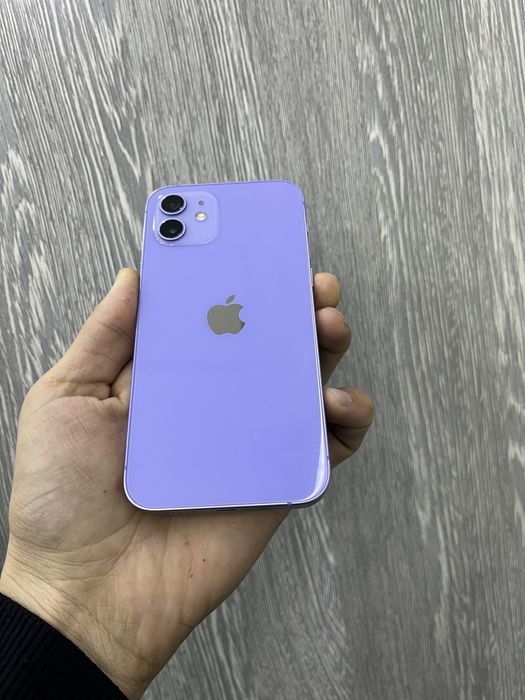 IPhone 12 64GB.          .