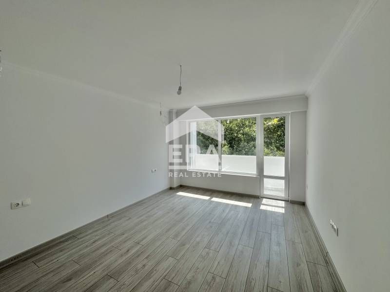 Продава се Тристаен апартамент в Варна, Левски - 83 кв.м за 2398 €/кв.м - Снимка #1