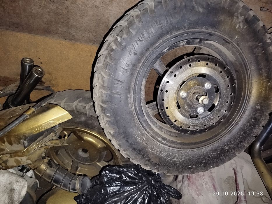 Запчасть от скутер