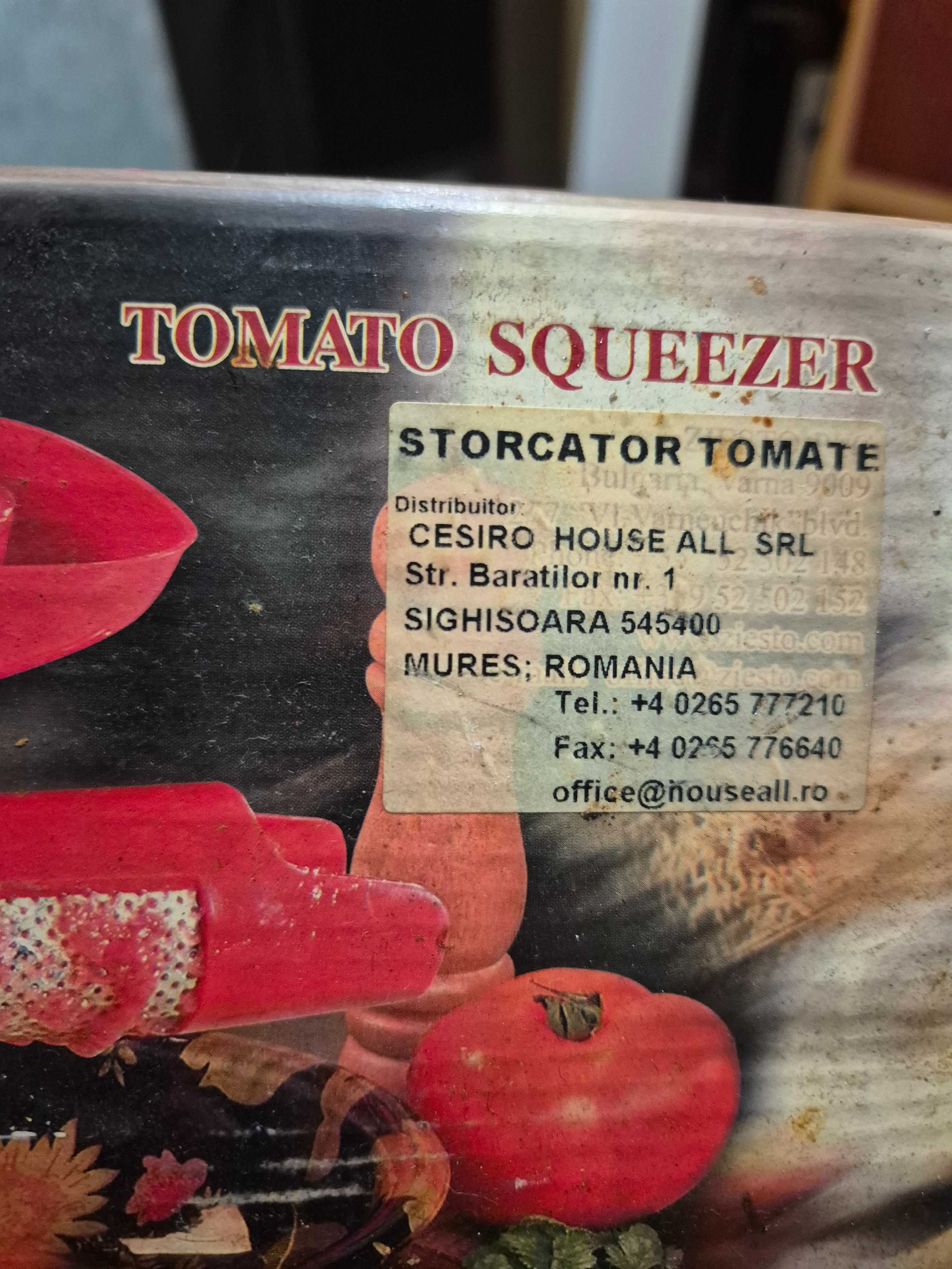Storcător manual pentru roșii sau alte fructe / legume