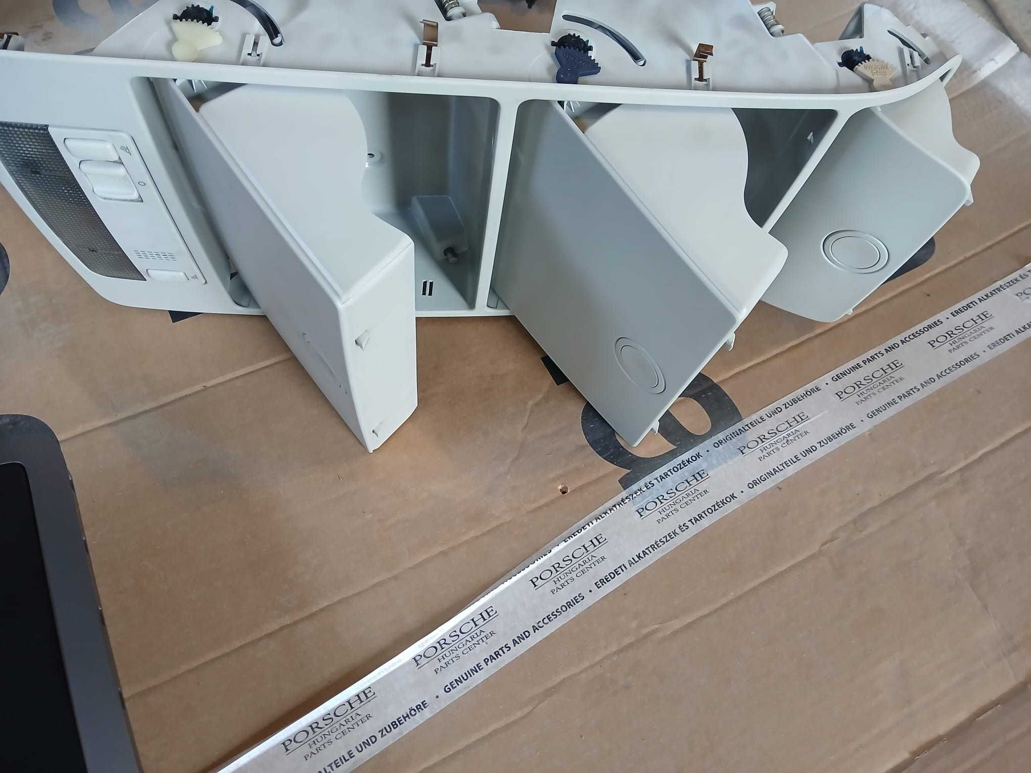 torpedou usita bord grile aerisire trimuri suport ochelari