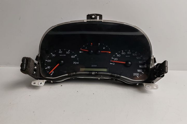 Ceas de  bord 46812961 Fiat Punto prima generatie