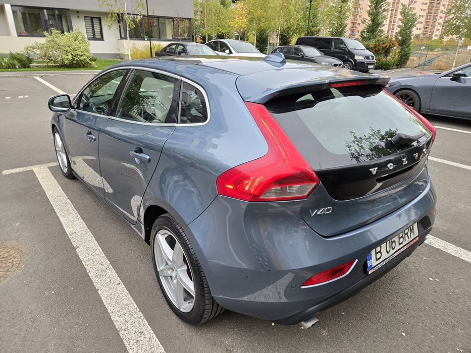 Volvo V40 2.0 D Automat Extra Full Propietar Stare Perfecta  Variante