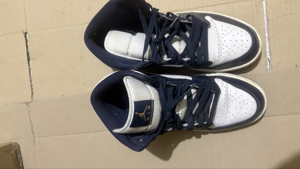 Jordan 1 Navy blue
