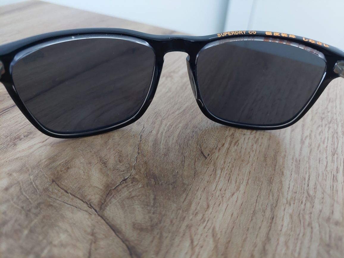 Мъжки слънчеви очила Superdry