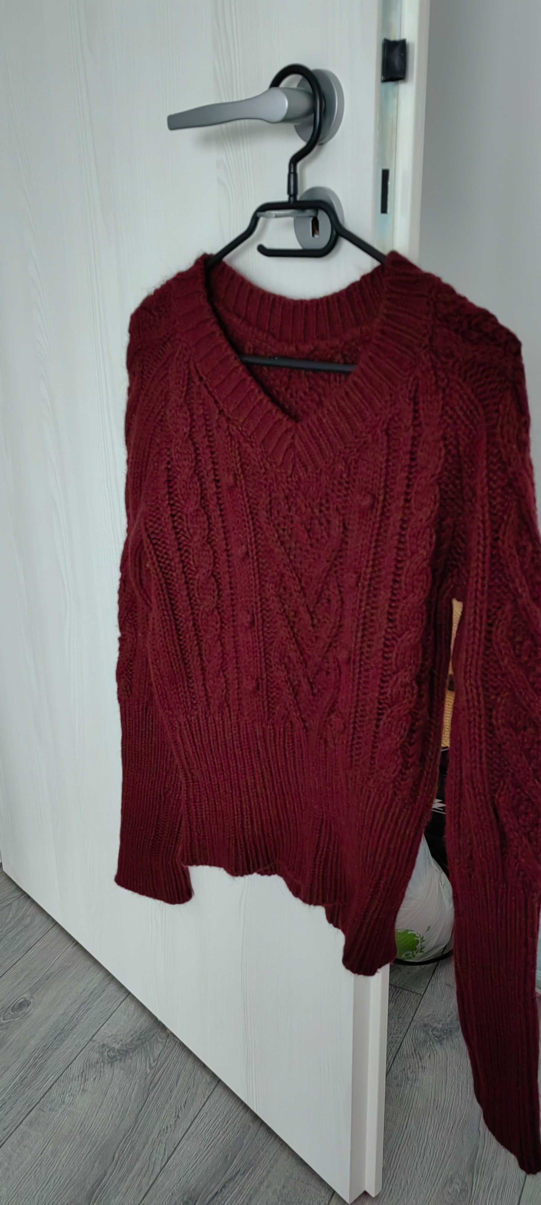 pulover gros S nou de firma, de lana