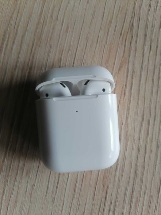 Продам Наушники Apple AirPods 3